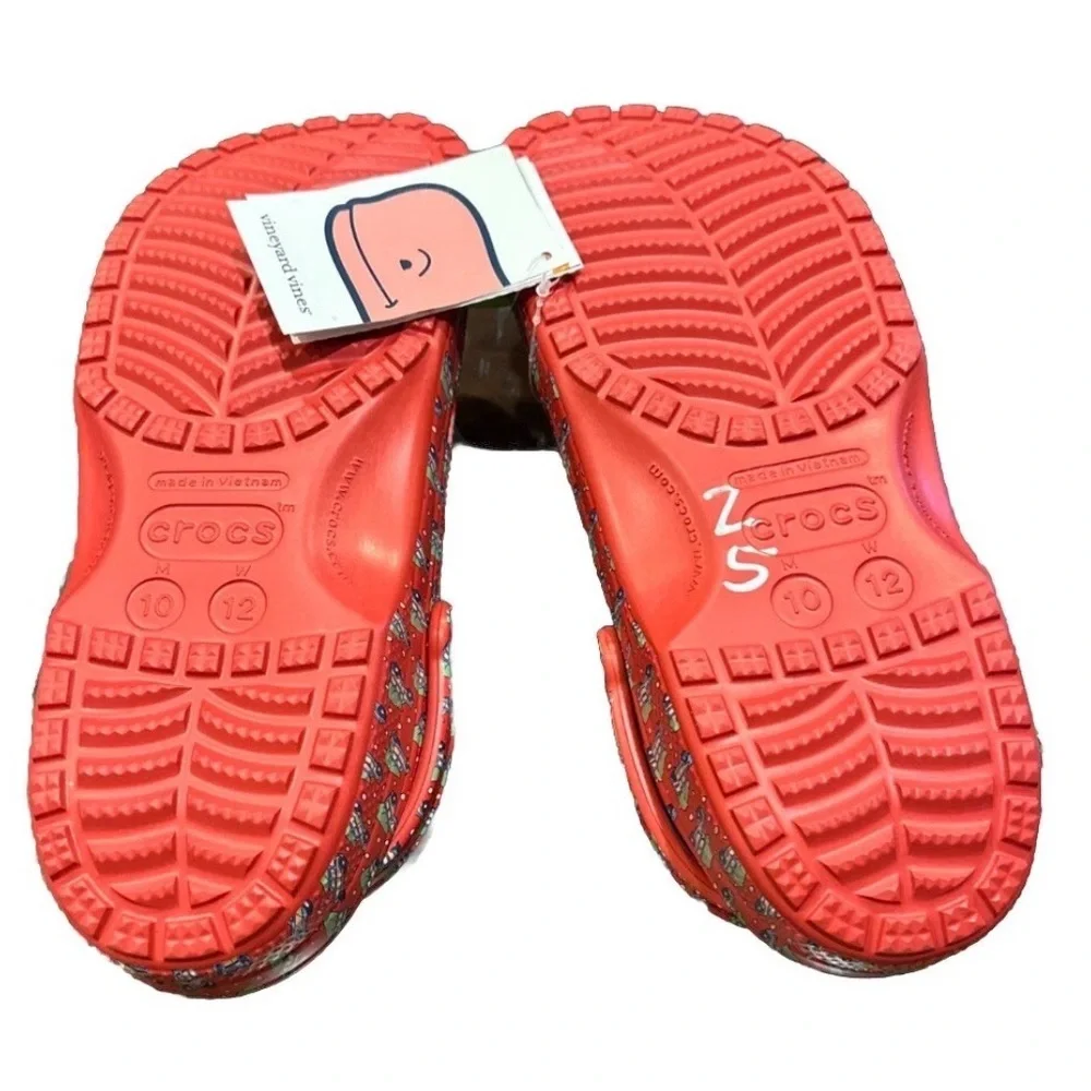 NEW Holiday Vineyard Vines Crocs Classc Clog colaboration WHALE Jibbitz M10 W12
